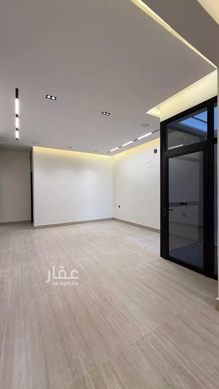 Floor for Sale in Riyadh Ash Sharq 7