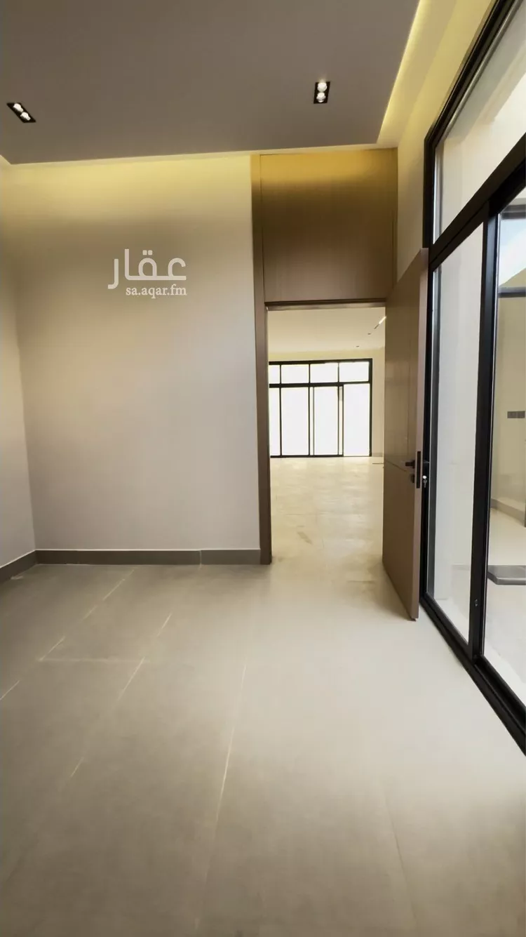 فيلا للبيع في شارع عبدالسلام اللخمي, حي الأندلس, مدينة الرياض, منطقة الرياض 7