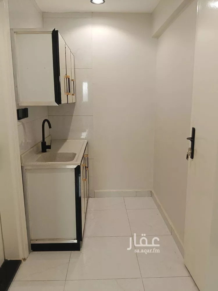 Apartment for Rent in Riyadh Al Mursalat