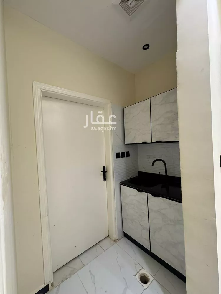 شقة للإيجار في شارع سيهات, حي الملك فيصل, مدينة الرياض, منطقة الرياض صورة 2