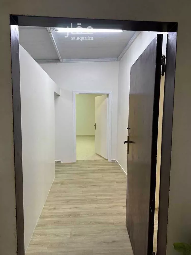 شقة للإيجار في شارع ابن المنذر ، حي عكاظ ، الرياض ، منطقة الرياض صورة 2