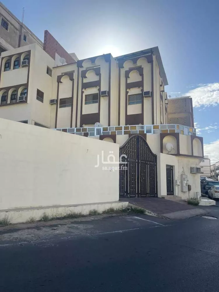 عمارة للبيع في شارع عباس العقاد, حي القمرية, مدينة الطائف, منطقة مكة المكرمة صورة 2