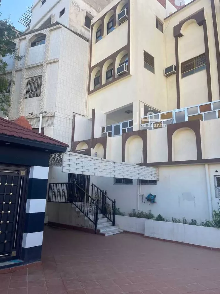 عمارة للبيع في شارع عباس العقاد, حي القمرية, مدينة الطائف, منطقة مكة المكرمة صورة 4