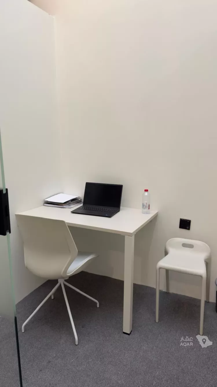 مكتب تجاري للإيجار في شارع خريص الفرعي, حي الروضة, مدينة الرياض, منطقة الرياض 8