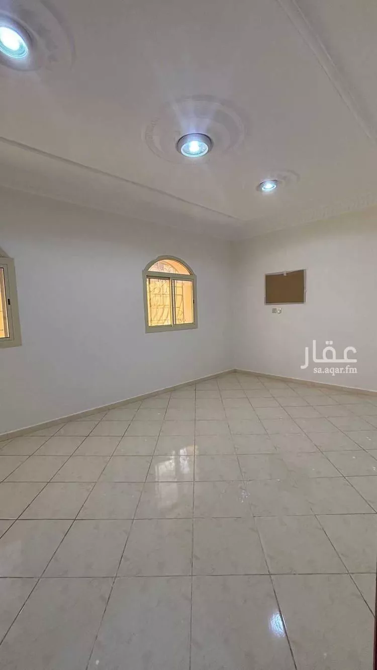 شقة للإيجار في شارع عماد الدين ، حي مذينب ، المدينة المنورة ، منطقة المدينة المنورة
