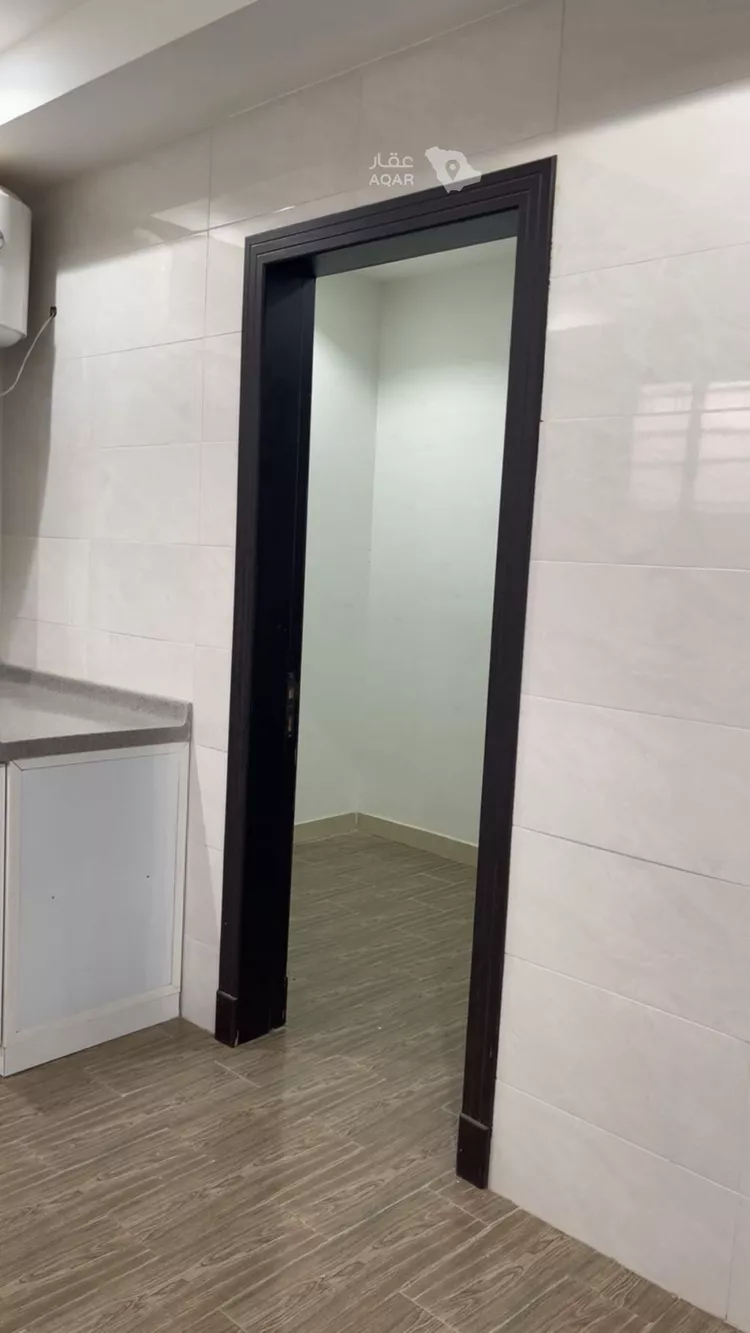شقة للبيع في شارع رقم 215, حي المونسية, مدينة الرياض, منطقة الرياض 15
