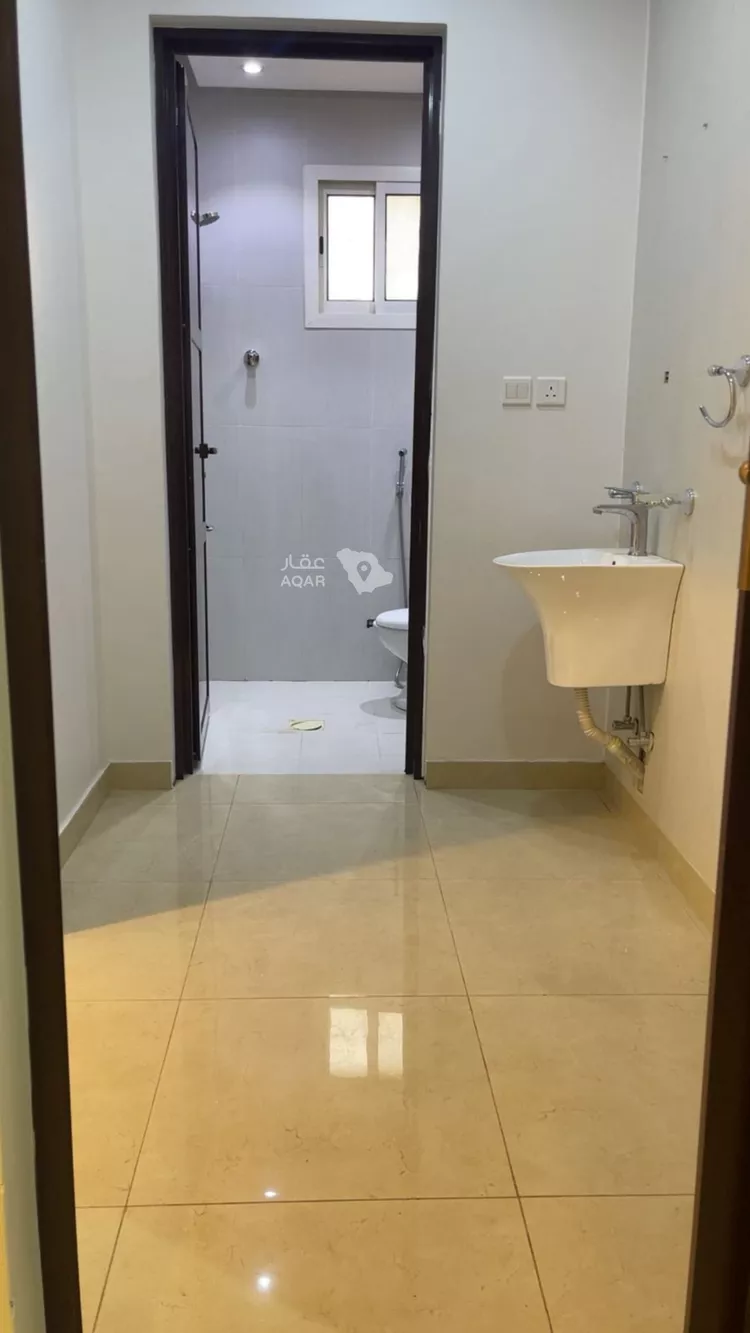 شقة للبيع في شارع رقم 215, حي المونسية, مدينة الرياض, منطقة الرياض 16