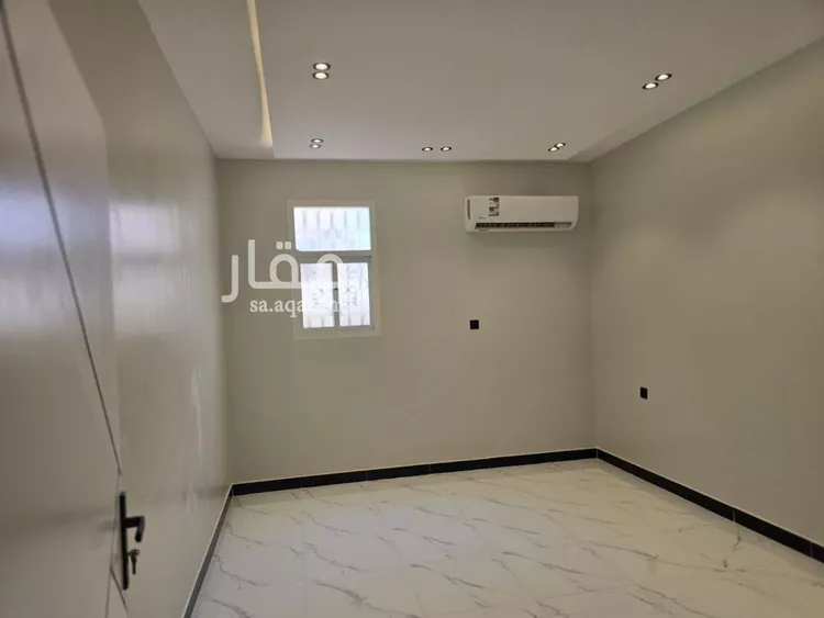 Apartment for Rent in Riyadh Al Malqa 9