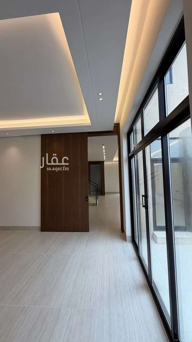 فيلا للبيع في شارع فؤاد محمد عمر توفيق, حي المهدية, مدينة الرياض, منطقة الرياض صورة 4