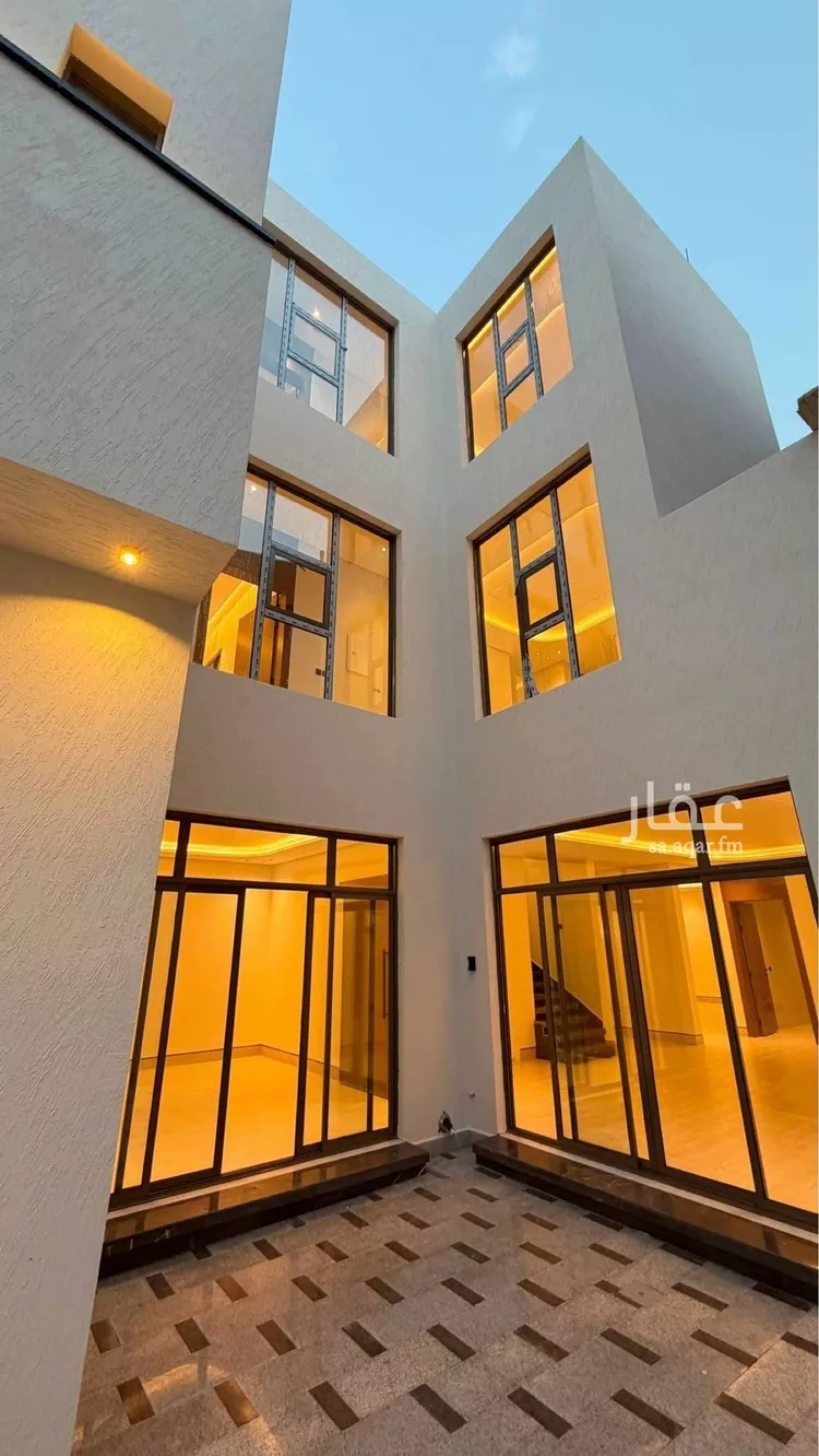Villa for Sale in Riyadh Al Mahdiyah صورة 3