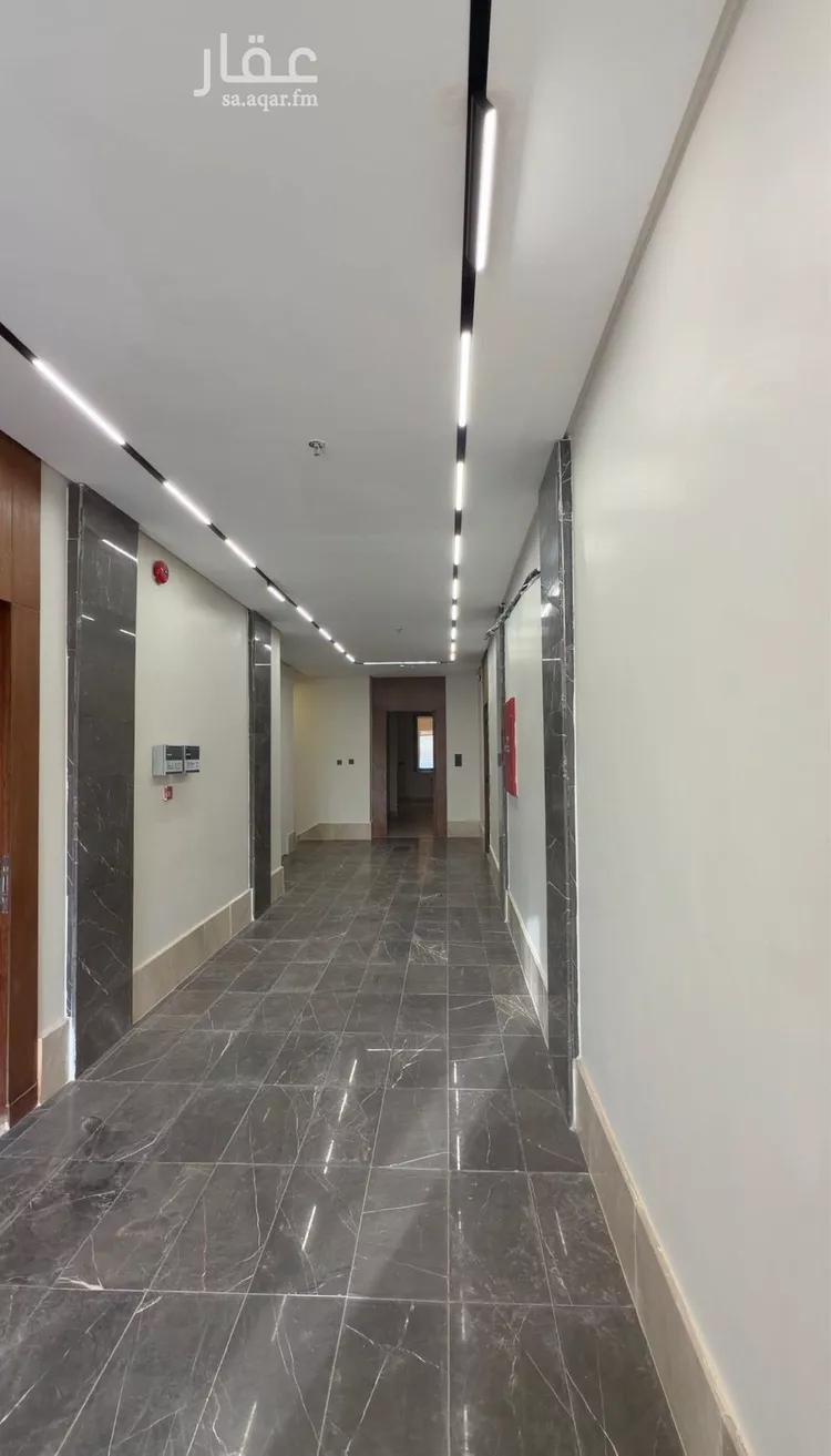 عمارة للبيع في شارع عبدالملك الهاشمي, حي المهدية, مدينة الرياض, منطقة الرياض صورة 4