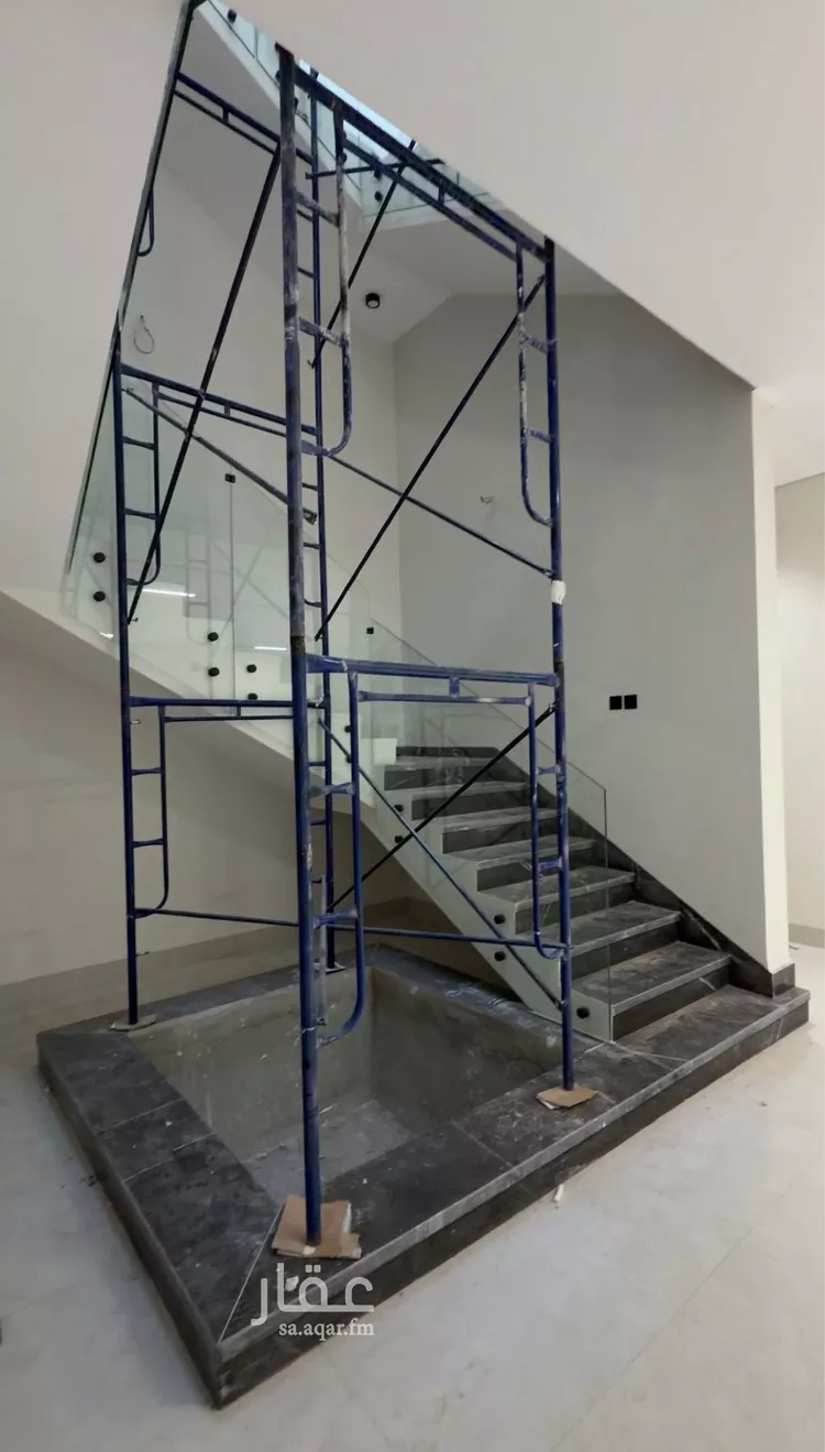 فيلا للبيع في شارع فؤاد محمد عمر توفيق, حي المهدية, مدينة الرياض, منطقة الرياض صورة 4