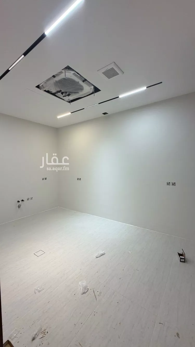 فيلا للبيع في شارع فؤاد محمد عمر توفيق, حي المهدية, مدينة الرياض, منطقة الرياض صورة 3