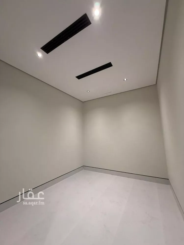 فيلا للبيع في شارع السيل الكبير, حي المهدية, مدينة الرياض, منطقة الرياض صورة 3
