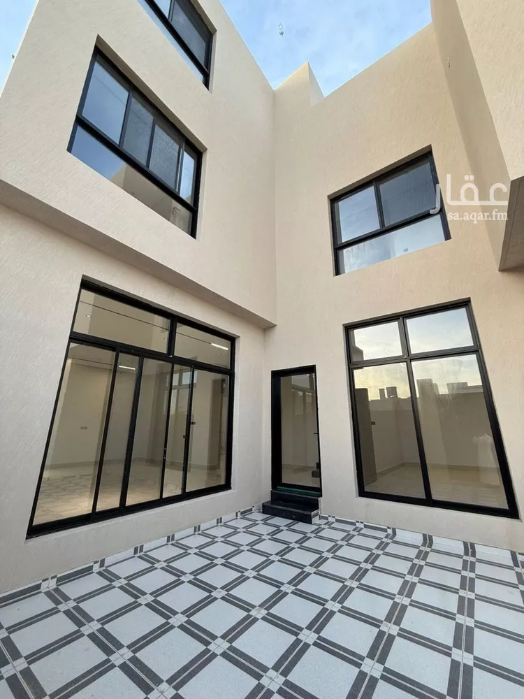 فيلا للبيع في شارع عبداللطيف بن المبارك, حي المهدية, مدينة الرياض, منطقة الرياض صورة 5