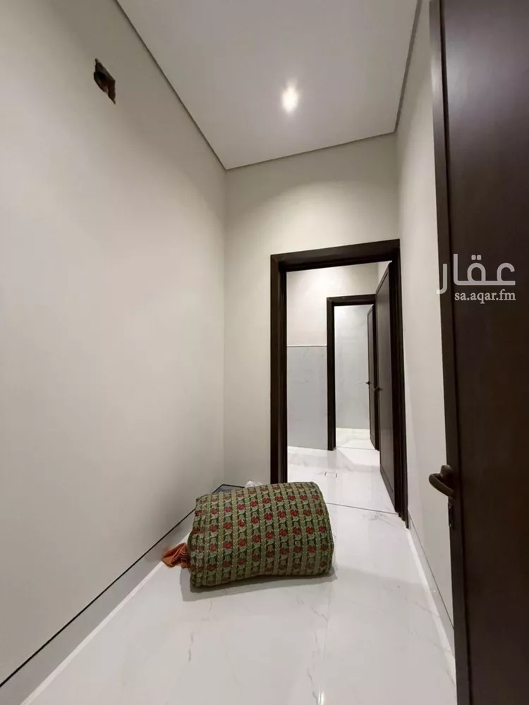 فيلا للبيع في شارع السيل الكبير, حي المهدية, مدينة الرياض, منطقة الرياض صورة 2