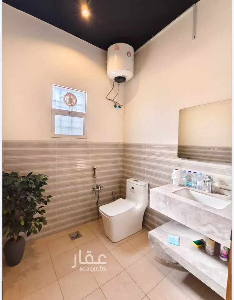 مكتب تجاري للإيجار في شارع طريق الثمامة, حي الصحافة, مدينة الرياض, منطقة الرياض
