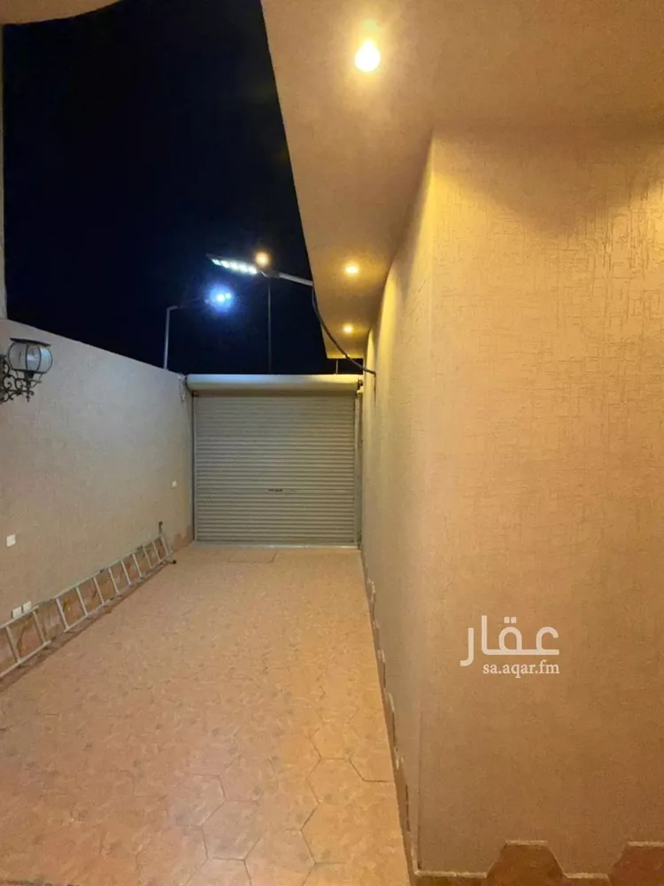 فيلا للبيع في شارع شهيد الدين ثم الوطن براك علي الحارثي, حي الشهداء, مدينة الرياض, منطقة الرياض صورة 3