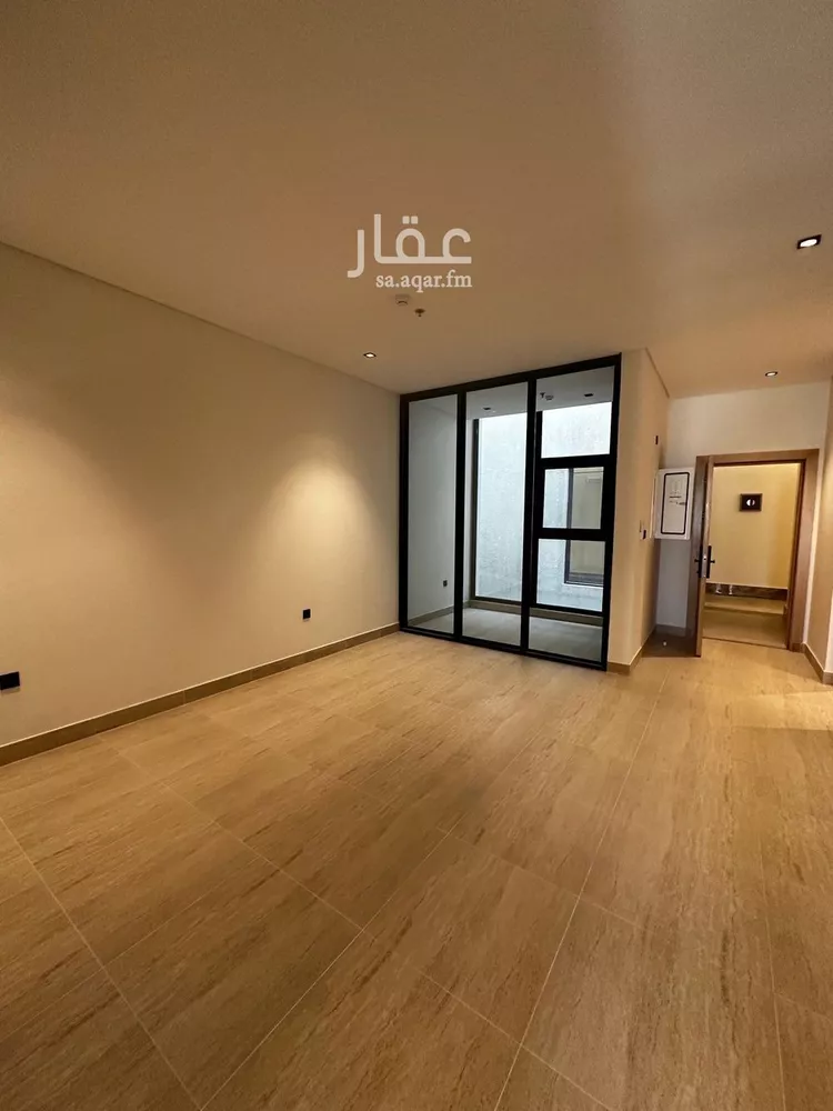 شقة للإيجار في شارع سفيان بن النضر, حي الحمراء, مدينة الخبر, المنطقة الشرقية 6