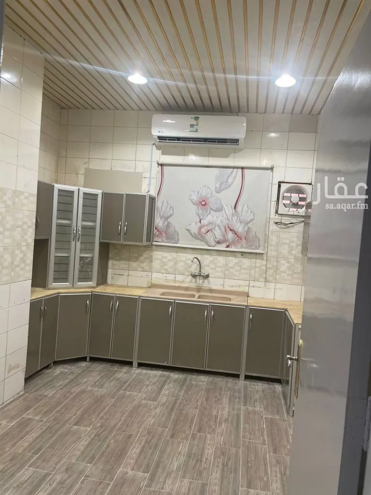 شقة للإيجار في شارع عبدالله بن الزبير, حي العريجاء الغربي, مدينة الرياض, منطقة الرياض صورة 5