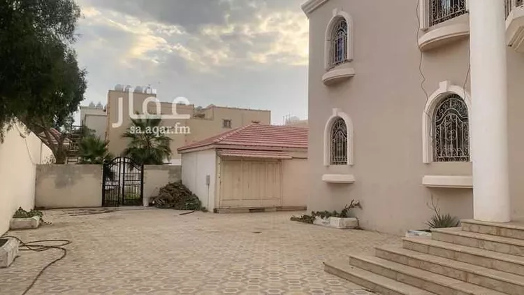 فيلا للبيع في شارع ينبع, حي الفهد, مدينة سراة عبيدة, منطقة عسير