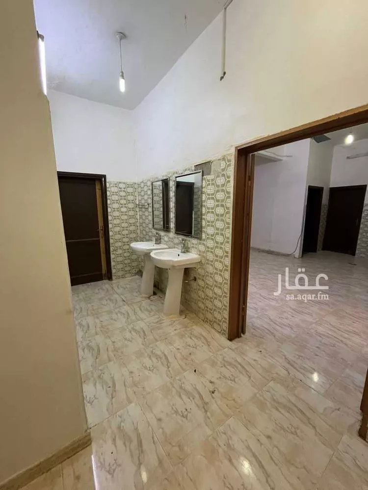 عمارة للبيع في شارع الامام تركي بن عبدالله ، حي العثمانية ، الحريق ، الحريق صورة 4