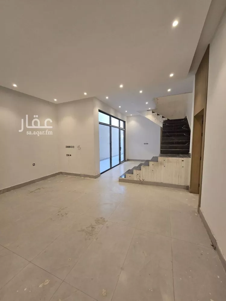 فيلا للبيع في شارع الدمام الفرعي, حي اليرموك, مدينة الرياض, منطقة الرياض صورة 2