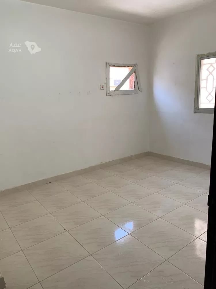 فيلا للبيع في شارع سقطرة ، حي العزيزية ، الرياض ، منطقة الرياض