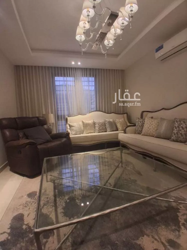 فيلا للإيجار في شارع ابي المكارم بن مفرج, حي عكاظ, مدينة الرياض, منطقة الرياض صورة 4