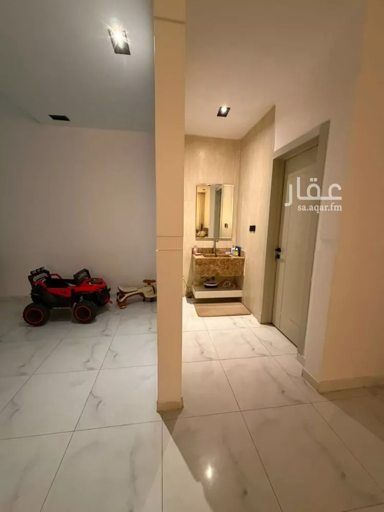 شقة للإيجار في شارع عماد الدين بن النحاس, حي بدر, مدينة الرياض, منطقة الرياض صورة 3