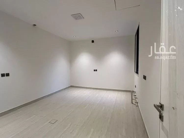 فيلا للإيجار في شارع يعقوب بن أبي الفضل, حي عكاظ, مدينة الرياض, منطقة الرياض 16