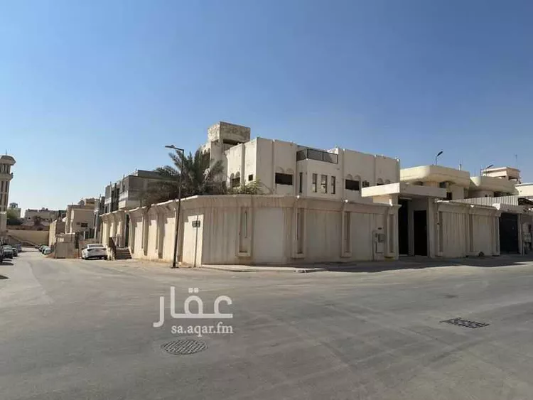 فيلا للبيع في شارع الشيخ محمد الشويعر ، حي ظهرة البديعة ، الرياض ، منطقة الرياض 1 صورة