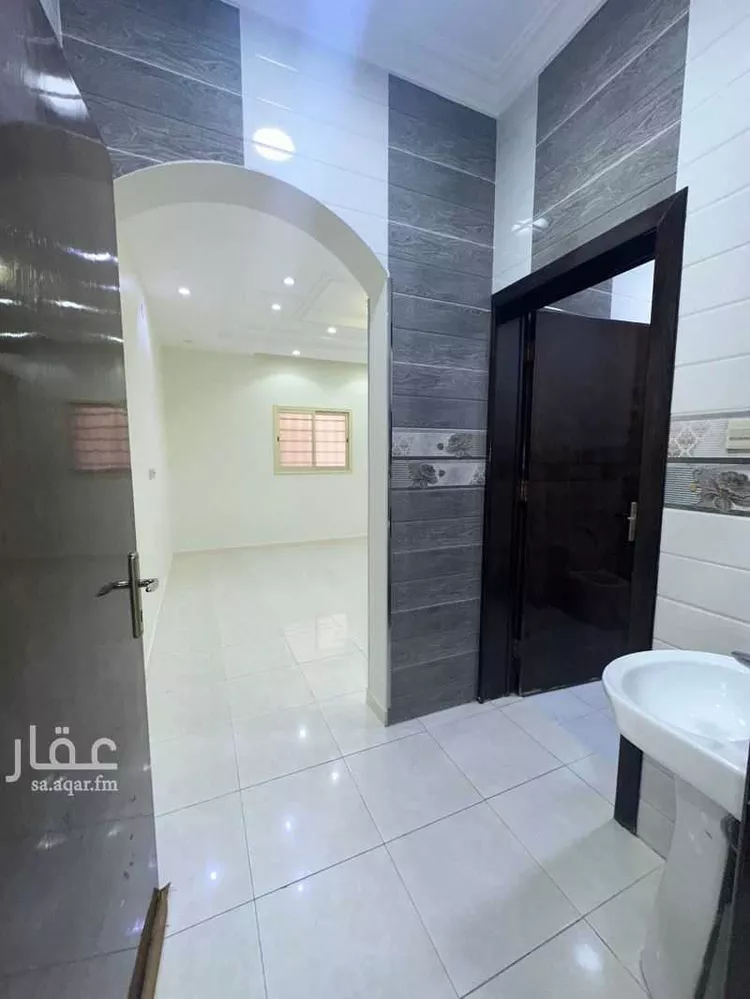 شقة للإيجار في شارع عارف أحمد حكمت ، حي المروج ، أبها ، منطقة عسير صورة 4