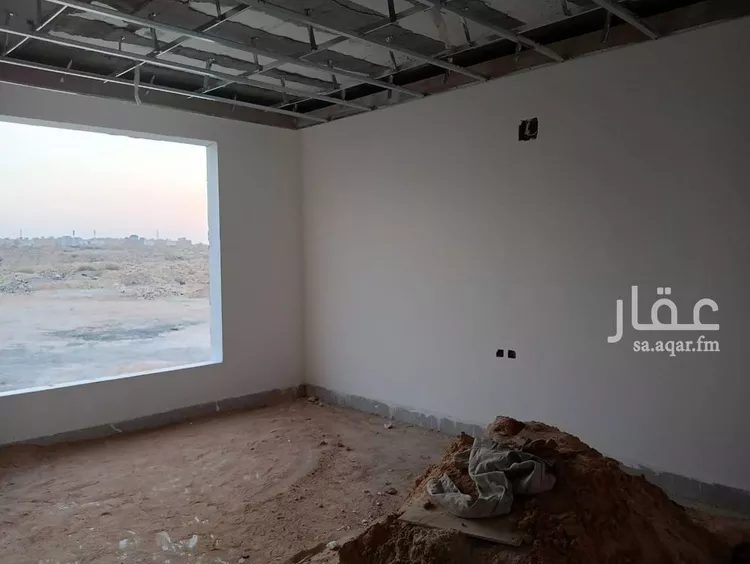 فيلا للبيع في شارع عبدالخالق بن شبلون, حي ظهرة لبن, مدينة الرياض, منطقة الرياض صورة 4