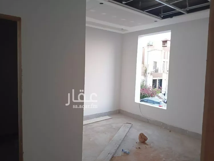 فيلا للبيع في شارع عبدالخالق بن شبلون, حي ظهرة لبن, مدينة الرياض, منطقة الرياض صورة 3