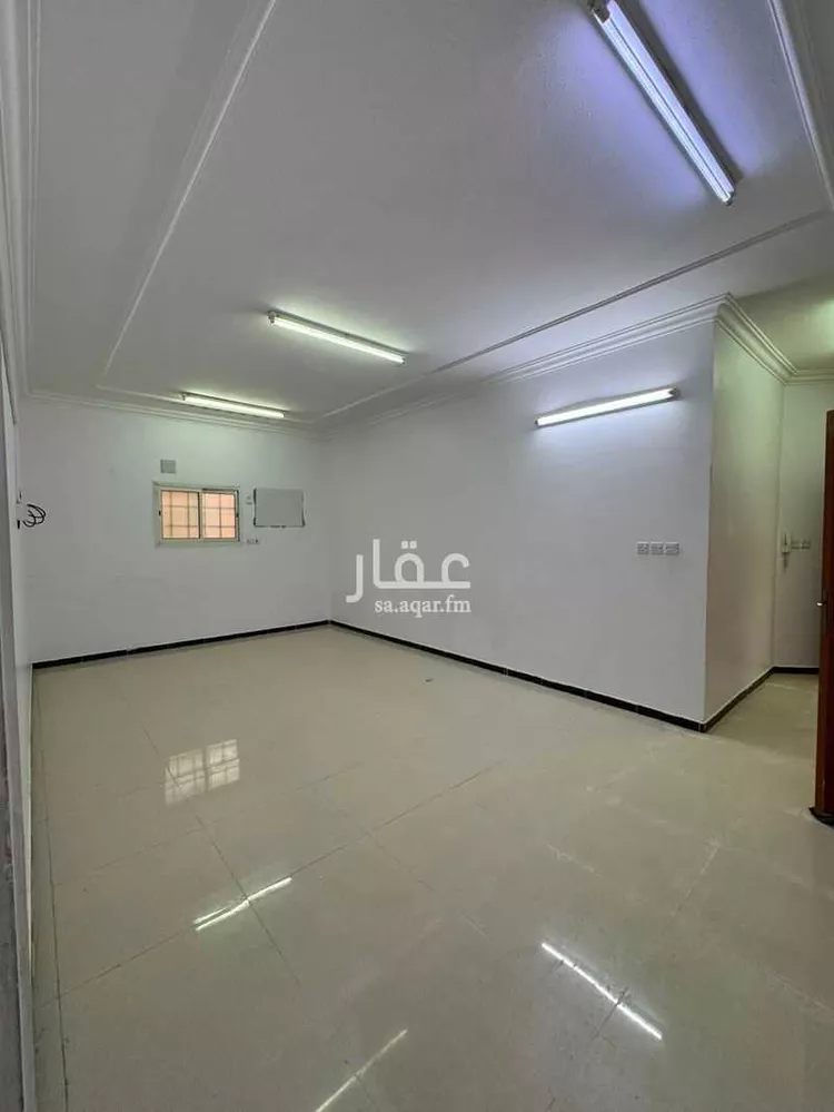 شقة للإيجار في شارع رقم 73, حي الندوة, مدينة الرياض, منطقة الرياض 1 صورة
