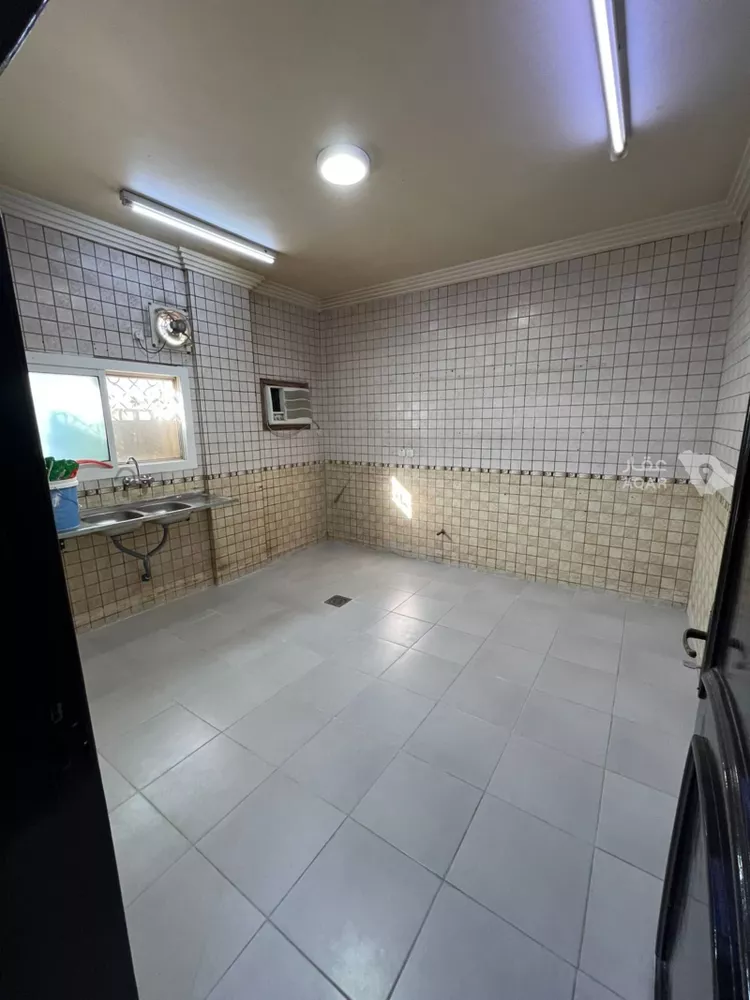 شقة للإيجار في شارع رقم 42, حي الندوة, مدينة الرياض, منطقة الرياض 9