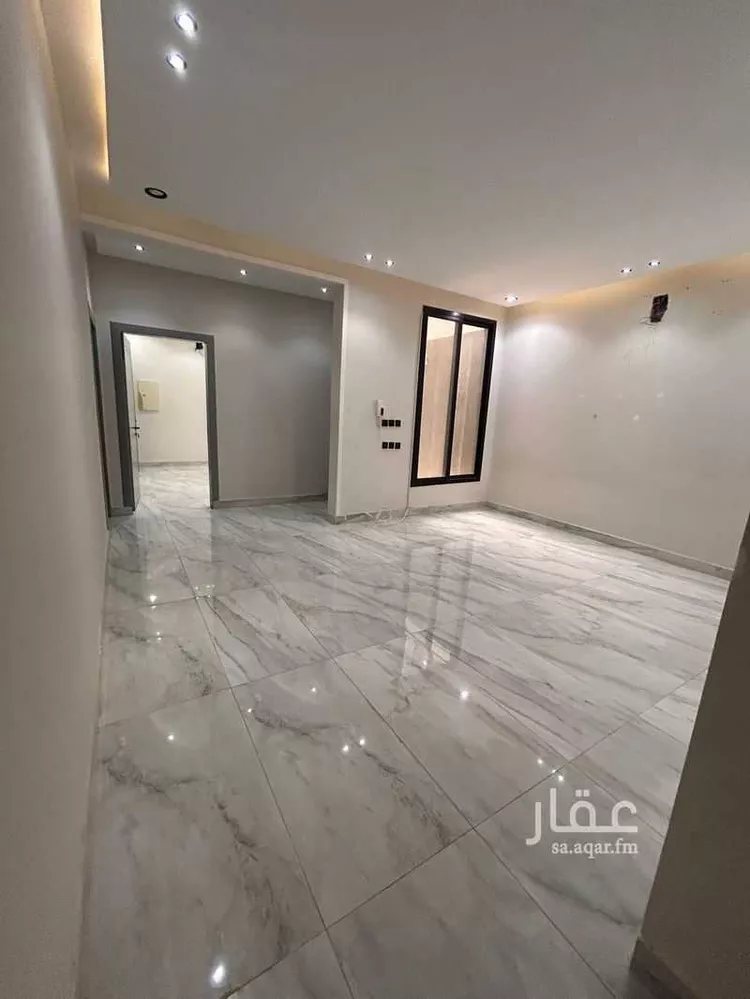دور للإيجار في شارع عبدالرحمن الرازي, حي عكاظ, مدينة الرياض, منطقة الرياض صورة 3