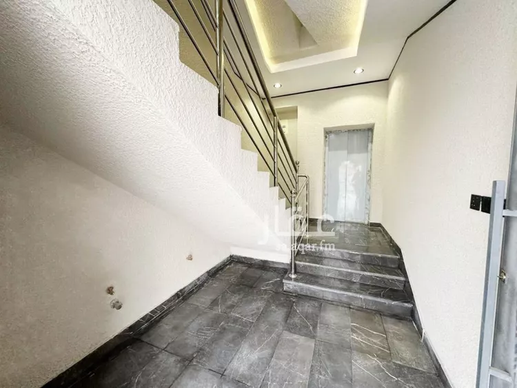 Floor for Sale in Riyadh Tuwaiq صورة 5
