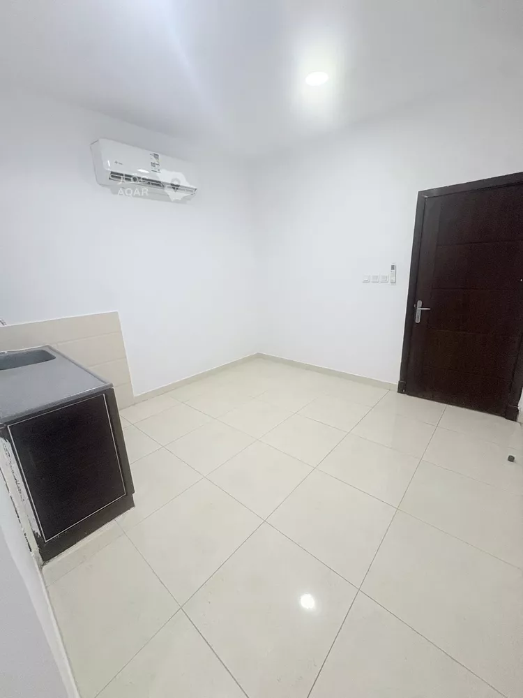 شقة للإيجار في شارع نجران, حي الثقبة, مدينة الخبر, المنطقة الشرقية 3