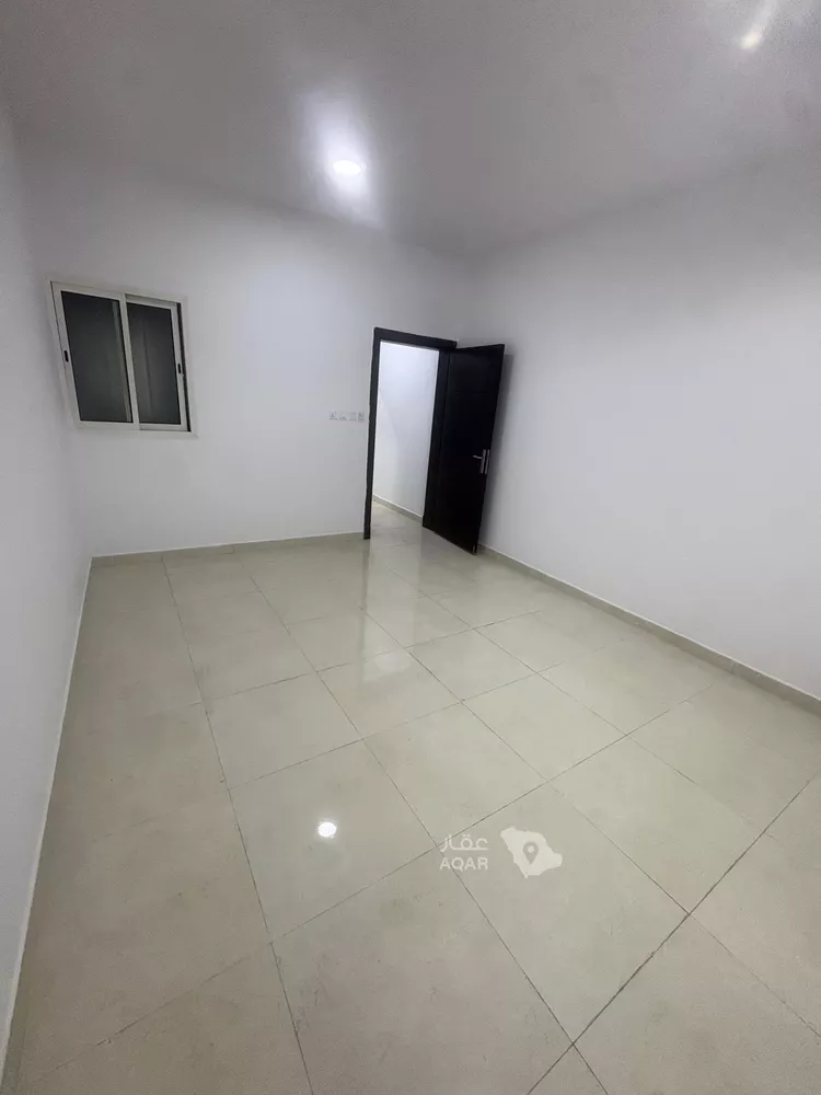شقة للإيجار في شارع نجران, حي الثقبة, مدينة الخبر, المنطقة الشرقية 2