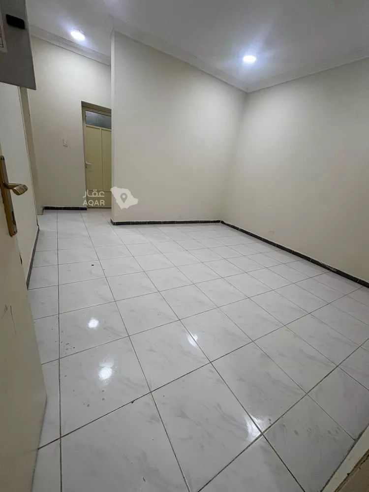 Apartment for Rent in Dammam Az Zuhur 7