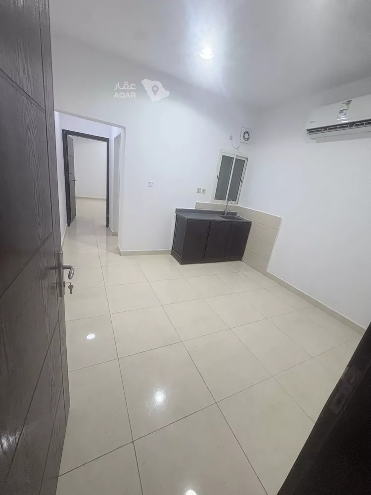 شقة للإيجار في شارع نجران, حي الثقبة, مدينة الخبر, المنطقة الشرقية 5