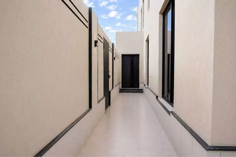 دور للبيع في شارع عثمان بن صدقة ، حي طويق ، الرياض ، منطقة الرياض صورة 4