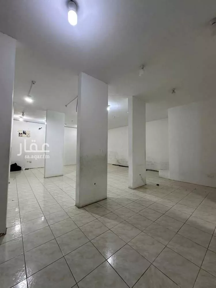 محل للإيجار في شارع سعود بن محمد علي عسيري, حي الروضة, مدينة أبها, منطقة عسير صورة 5