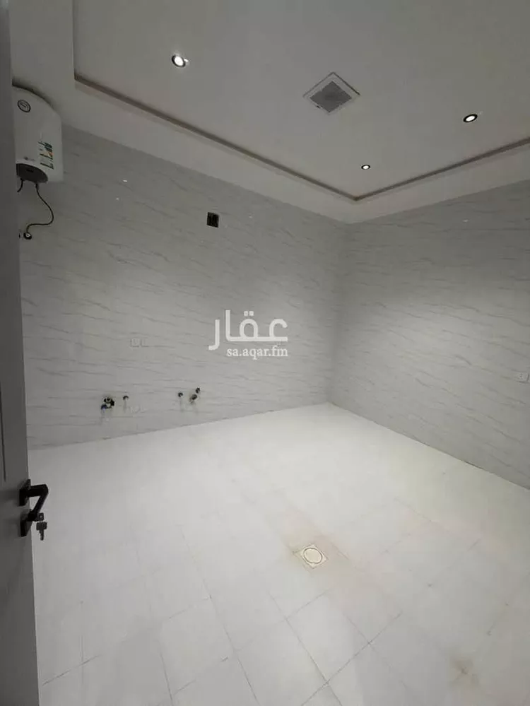 فيلا للإيجار في شارع عبدالعزيز القاضي, حي عكاظ, مدينة الرياض, منطقة الرياض صورة 5