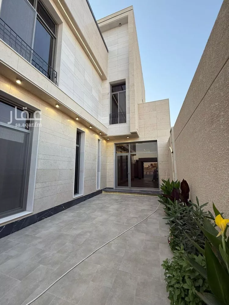 فيلا للبيع في شارع عبداللطيف بن المبارك, حي المهدية, مدينة الرياض, منطقة الرياض صورة 3