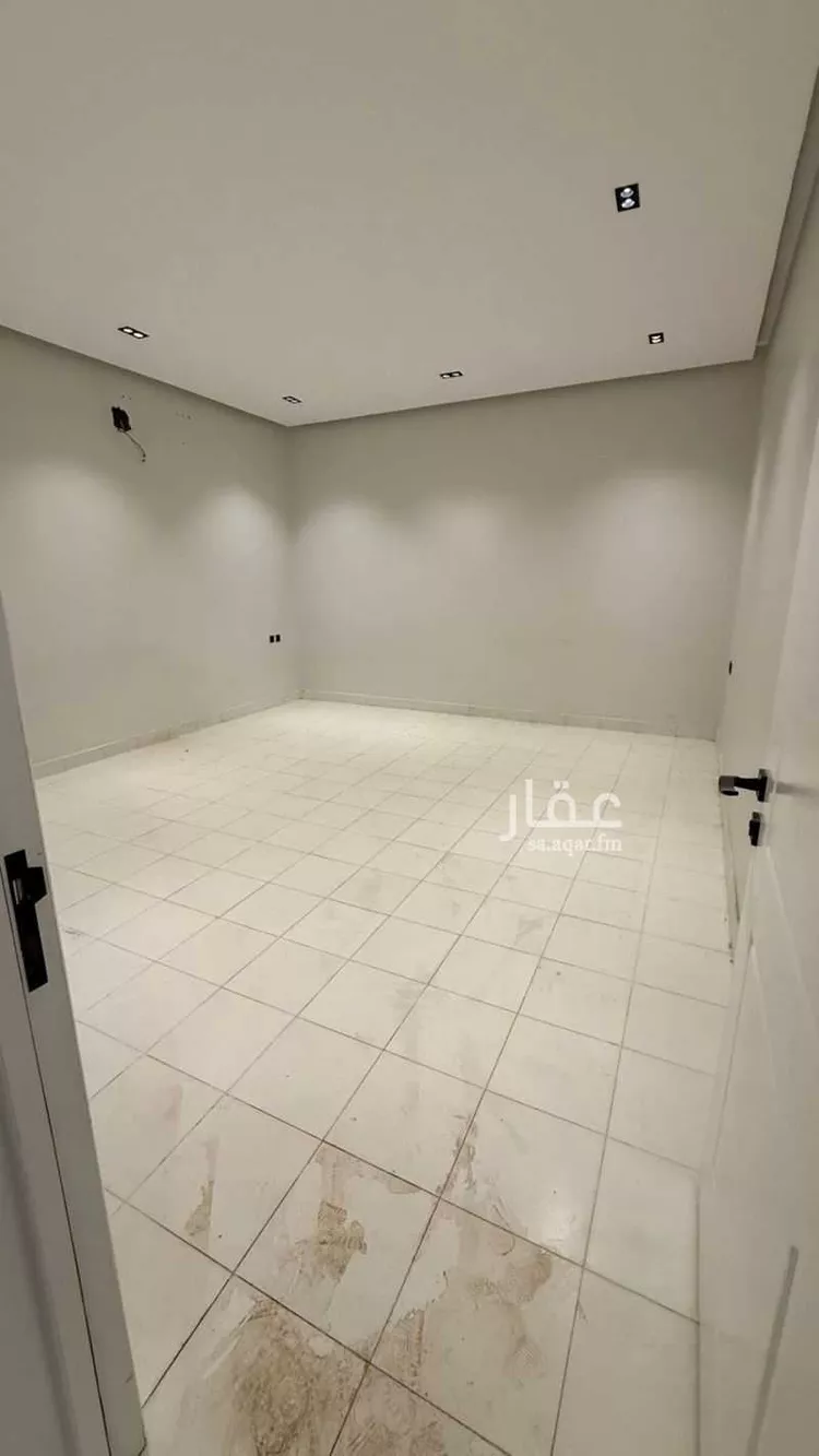 فيلا للإيجار في شارع رقم 83, حي الندوة, مدينة الرياض, منطقة الرياض 1 صورة