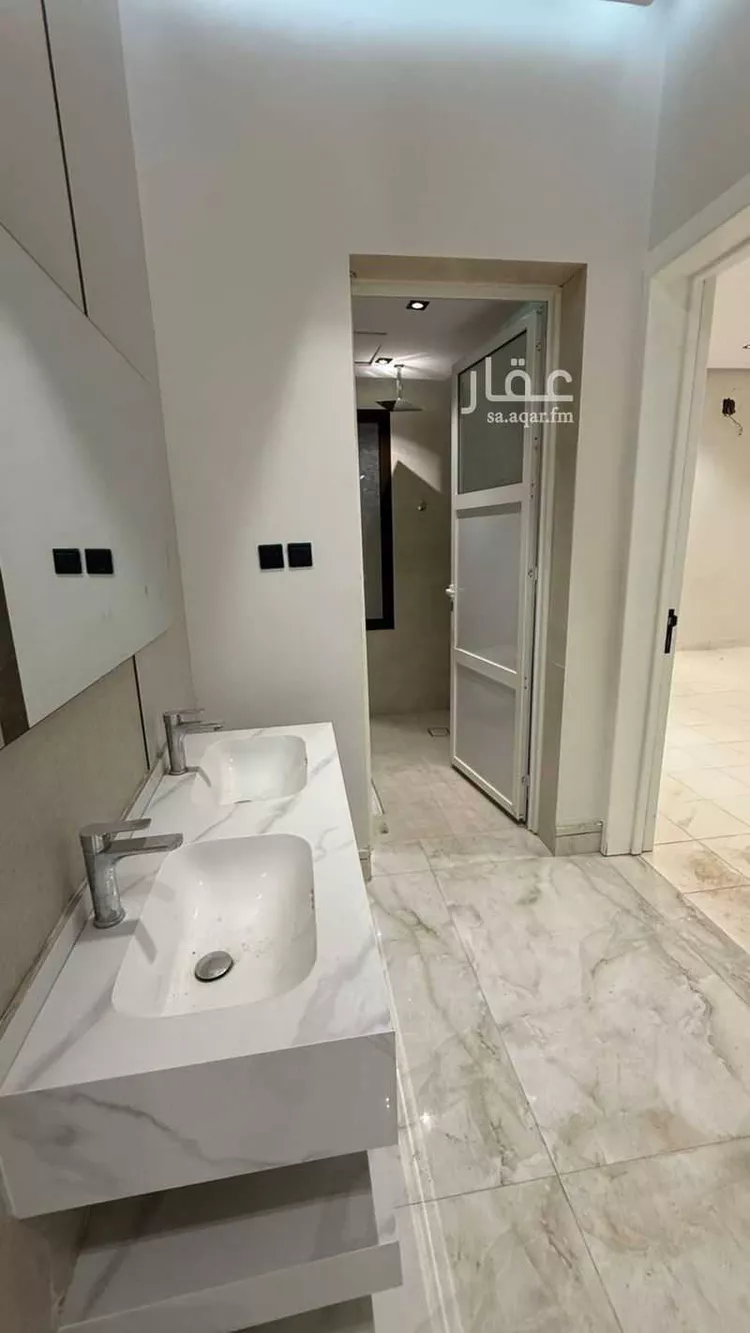 فيلا للإيجار في شارع رقم 83, حي الندوة, مدينة الرياض, منطقة الرياض صورة 5