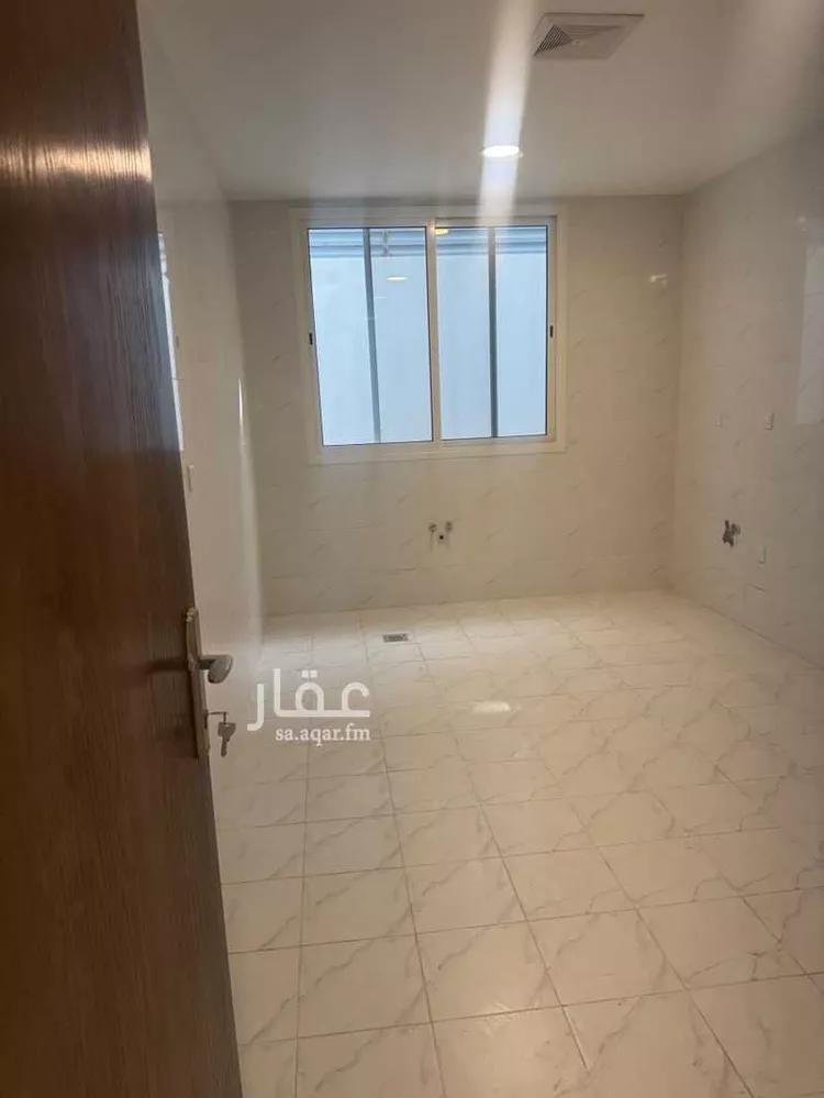 فيلا للإيجار في شارع سلمى بنت زيد ، حي الأمانة ، الدمام ، الدمام 1 صورة